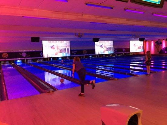 Ten Pin Alley